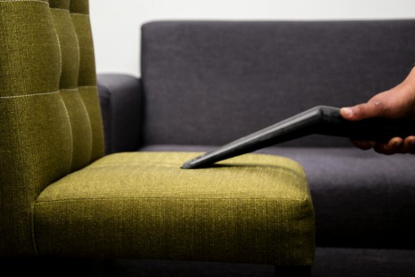 UpholsteryCleaning2_pexels-alonssus-4401538